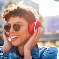 Woman wearing sunglasses